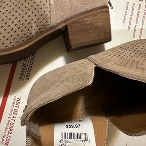 Women's Tan Suede Ankle Boots